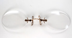 Kneifer, Brillenkneifer, Zwicker, Pincenez 14 Karat Golddoublé aus dem Brillenmuseum Wilke