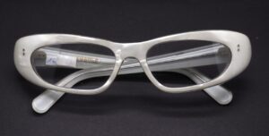 Weiße Brille, Vintage Brillengestell aus den 60er Jahren