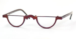 Halbbrille, Lesebrille aus Metall und Kunststoff, mit Federscharnier