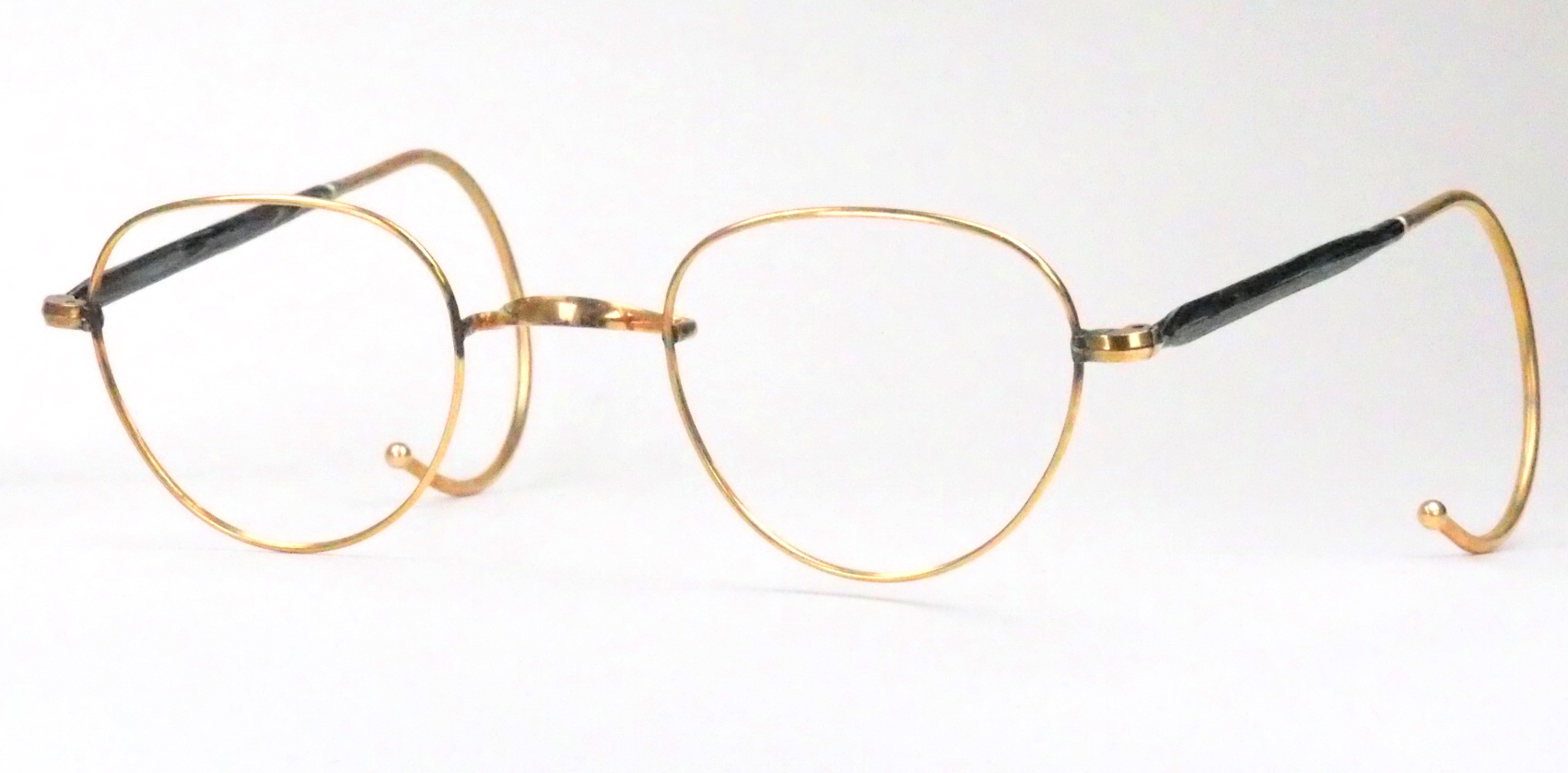 Pantoskopische Vintagebrille der 30er Jahre. Mit 12 Karat Golddoublé und W-Steg