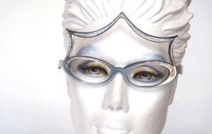 Schmuckbrille, Hochzeitsbrille mit Strass besetzt, ein Einzelstück