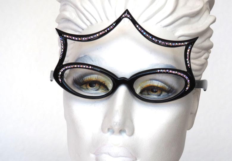 Hochzeitsbrille, Schmuckbrille, Prinzessinenbrille, Einzelstück mit Strass besetzt – Bild 2