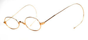 Schubert Brille mit W-Steg, vergoldet, um 1900