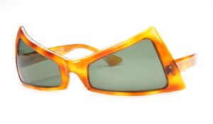 Brille- nicht nur für Film und Theater, aus hellem Acetat