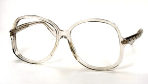 Große, transparente Vintagebrille der 70er Jahre