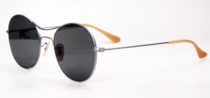 Coole Vintage Sonnenbrille der 70er Jahre im Ray-Ban-Look mit flachen Gläsern