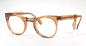 Vintagebrille der 40er Jahre, in hellbrauntransparent
