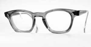 Vintagebrille aus den USA, zusätzlich mit grünen und gehärteten Gläsern